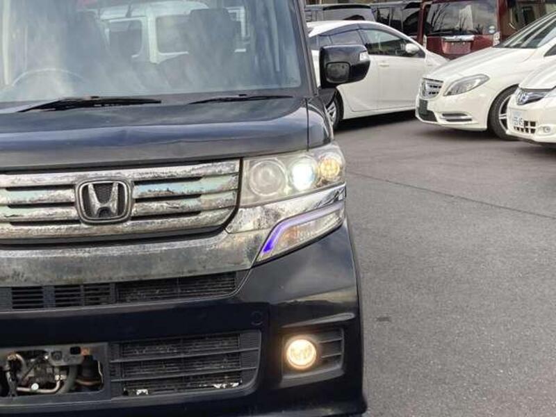 N BOX CUSTOM