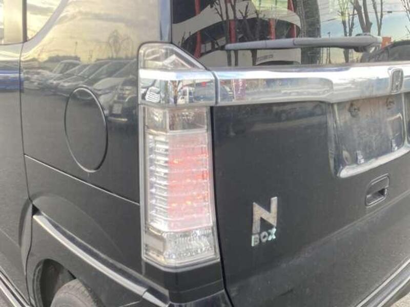 N BOX CUSTOM