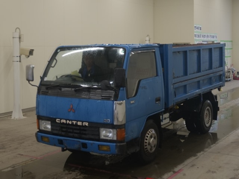 MITSUBISHI CANTER