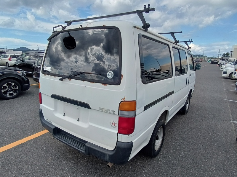 HIACE VAN