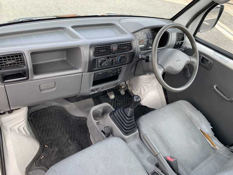MINICAB TRUCK