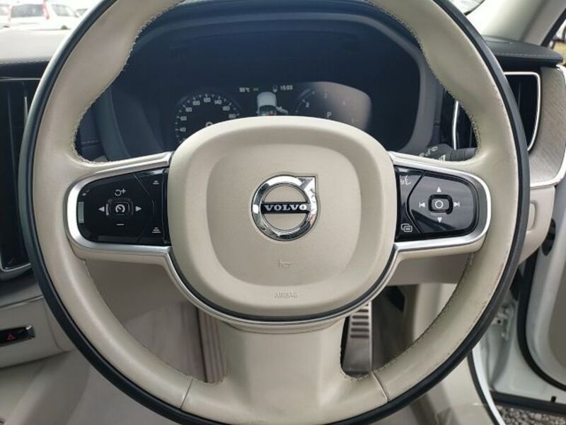 XC60