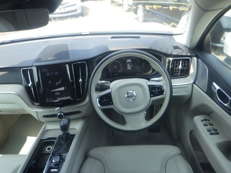 XC60