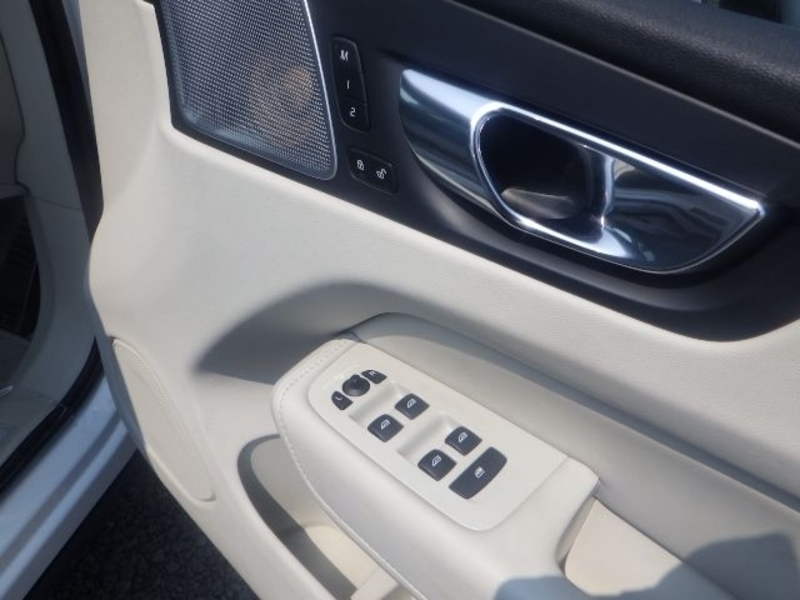 XC60