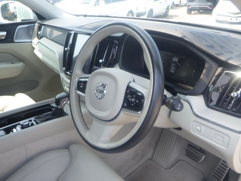 XC60