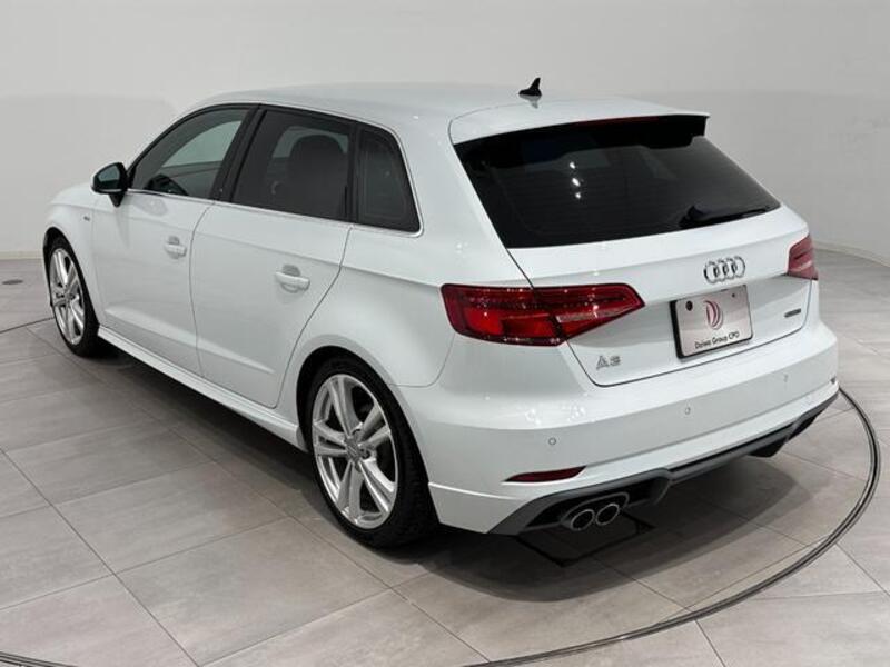 A3