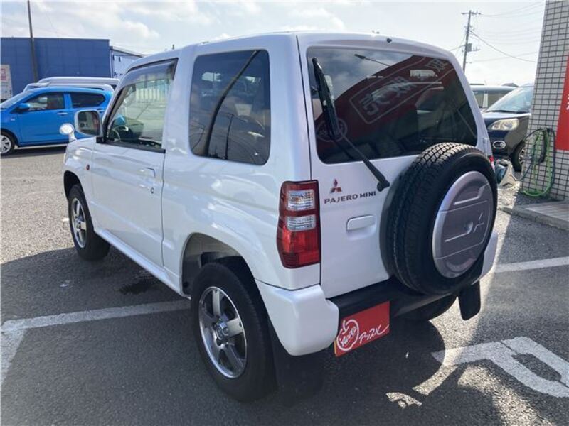 PAJERO MINI