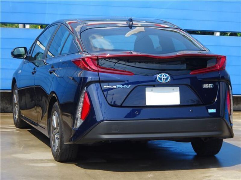 PRIUS PHV