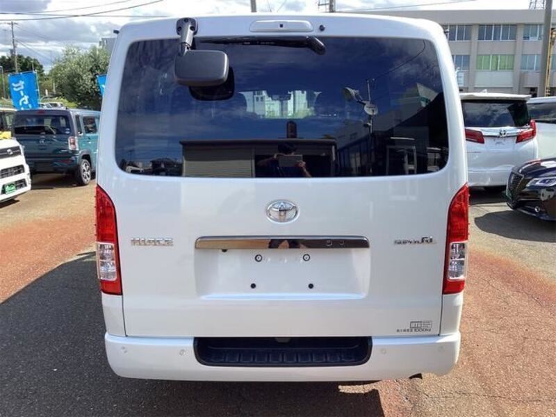 HIACE VAN