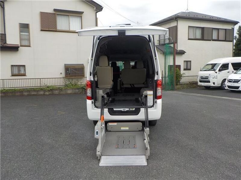 NV350 CARAVAN