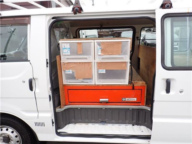 BONGO VAN