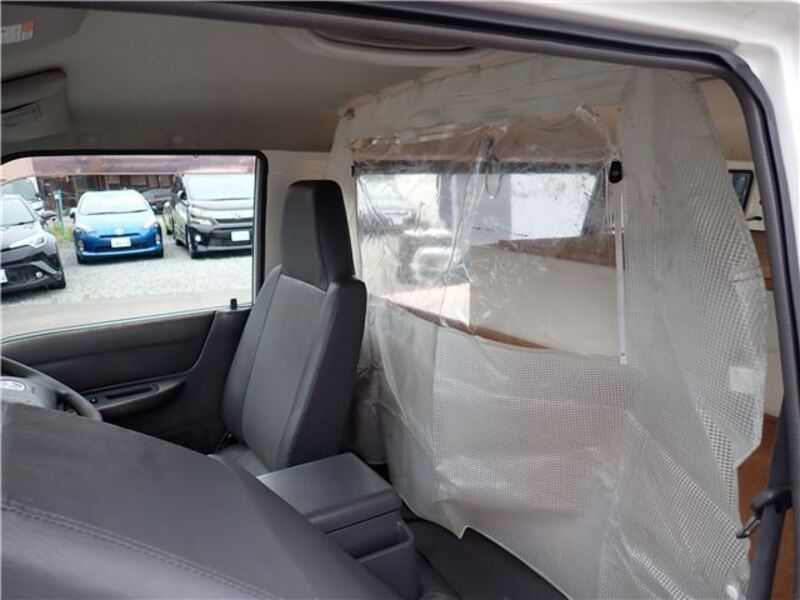 BONGO VAN