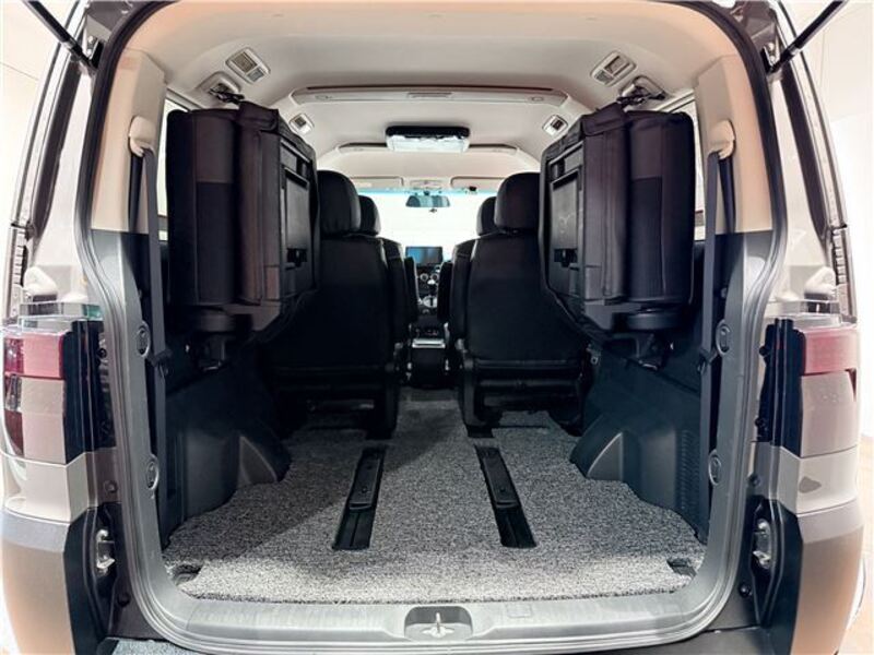 DELICA D5