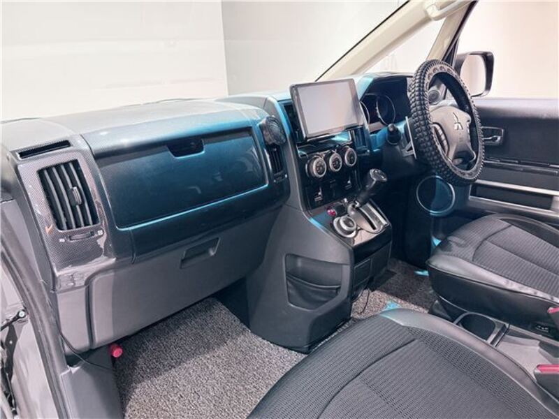 DELICA D5