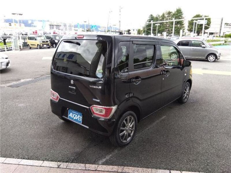 WAGON R