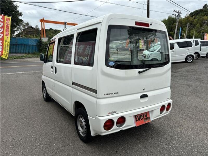 MINICAB VAN
