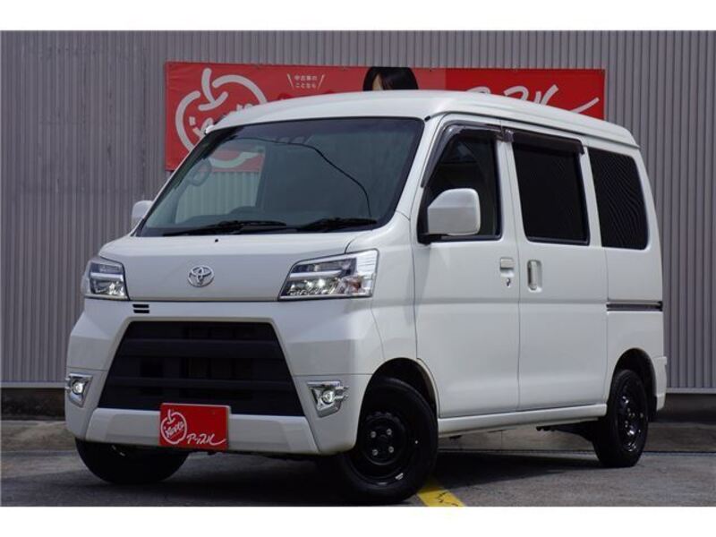 TOYOTA PIXIS VAN