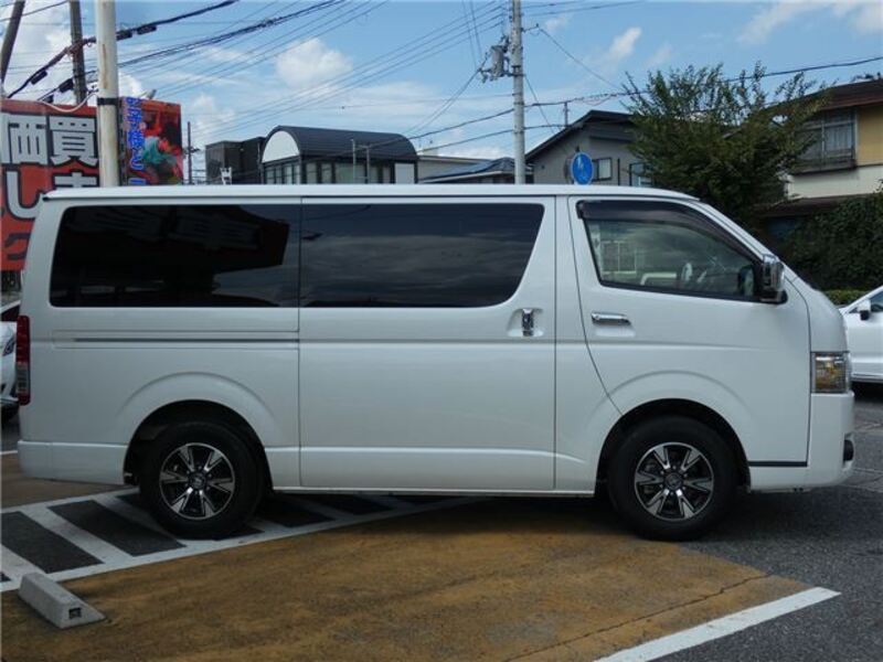 HIACE VAN