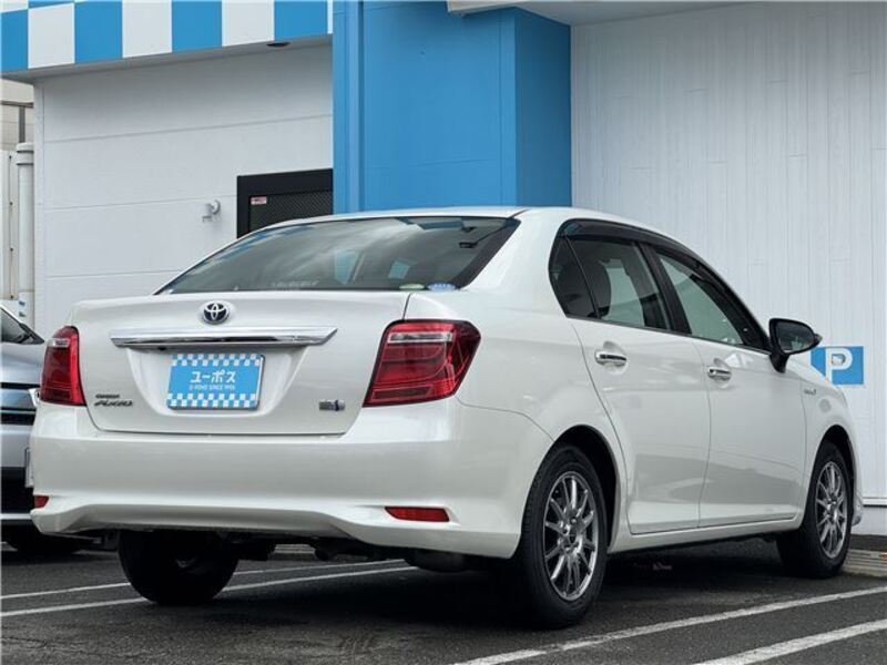 COROLLA AXIO