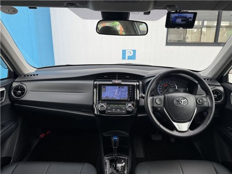 COROLLA AXIO