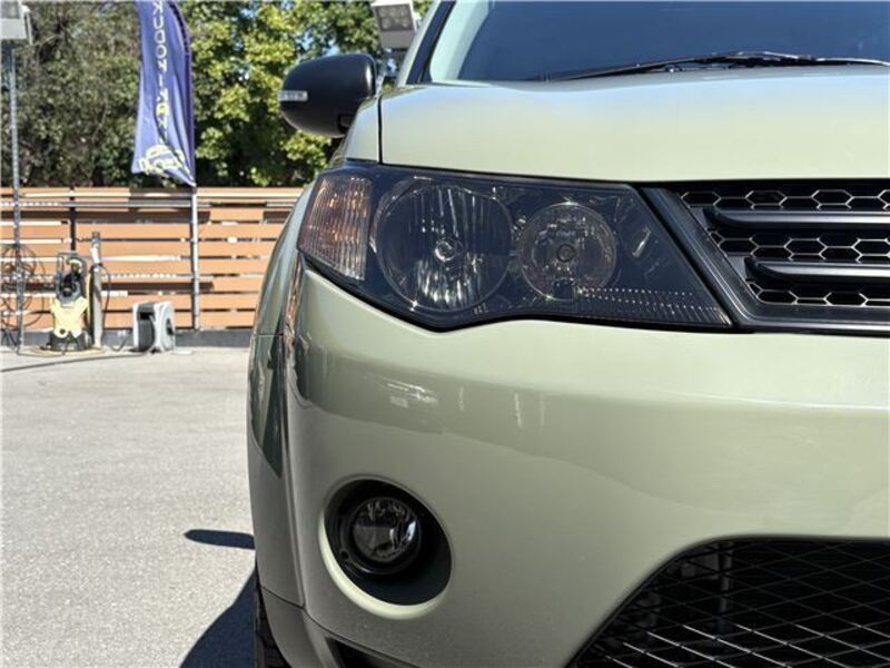 OUTLANDER