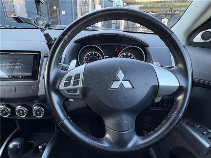 OUTLANDER