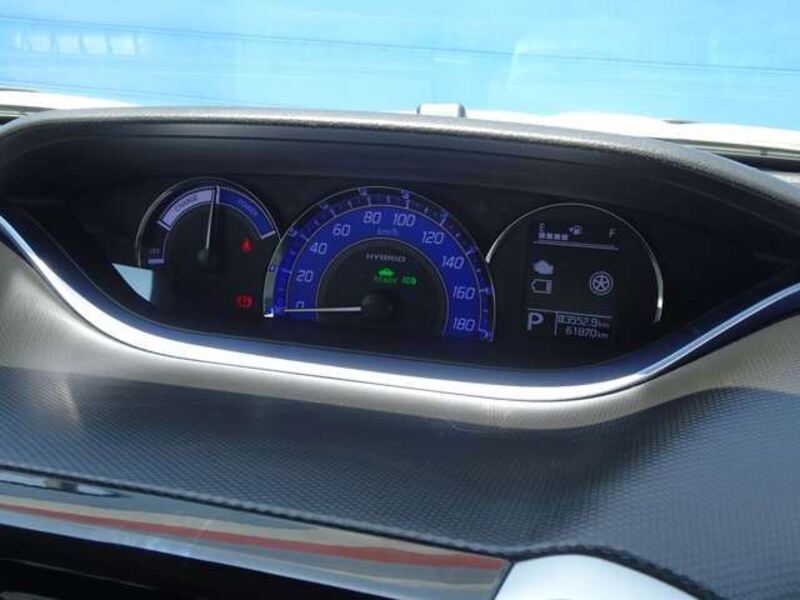 DELICA D2