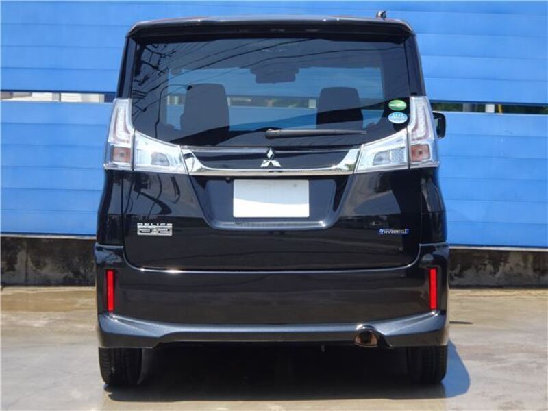 DELICA D2