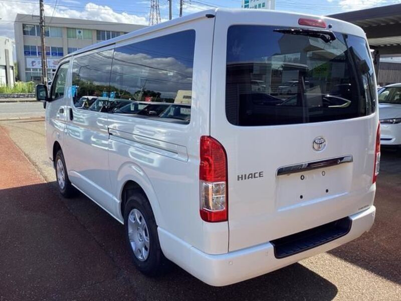 HIACE VAN