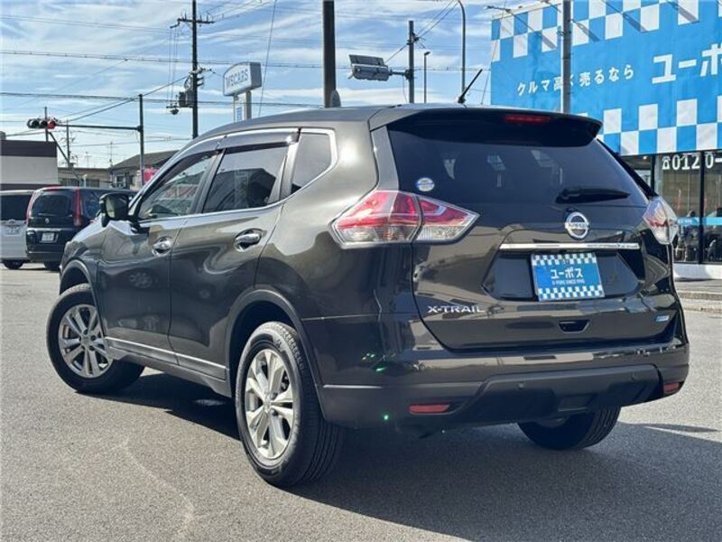 X-TRAIL