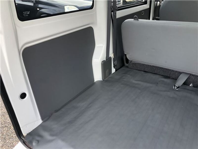 MINICAB VAN