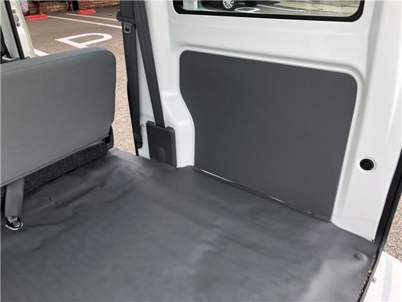 MINICAB VAN