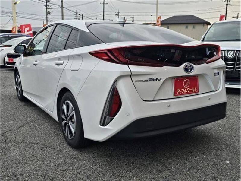 PRIUS PHV