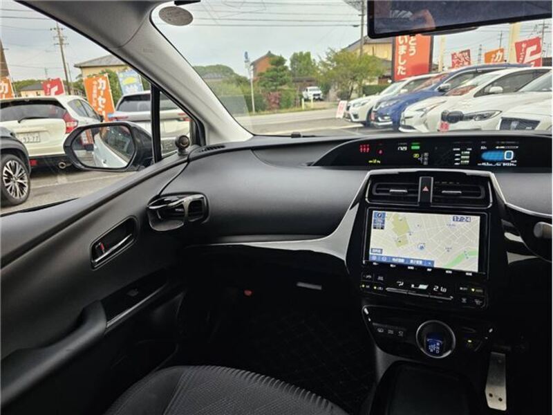 PRIUS PHV