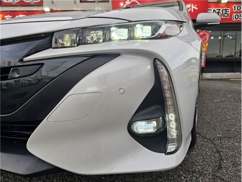 PRIUS PHV