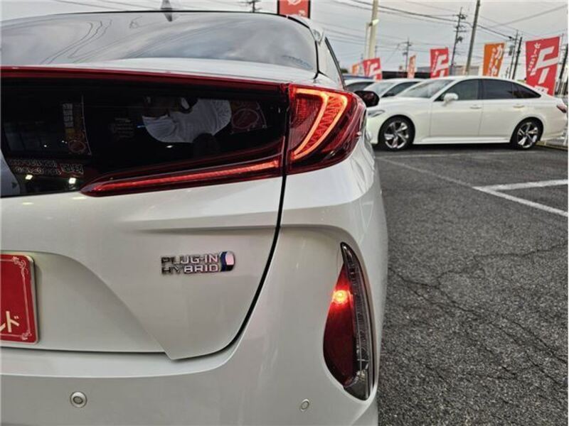 PRIUS PHV