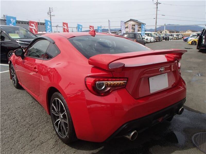 86
