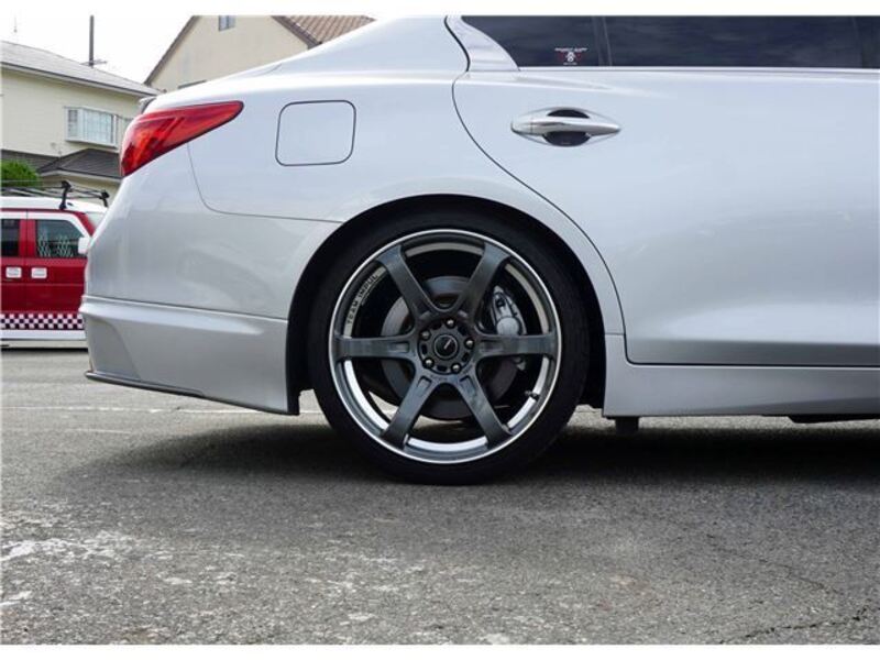 SKYLINE