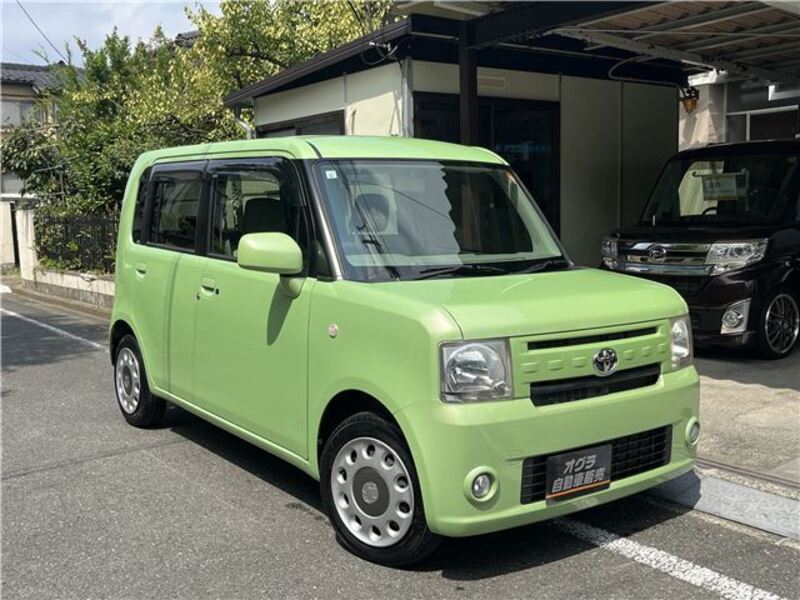 TOYOTA PIXIS SPACE