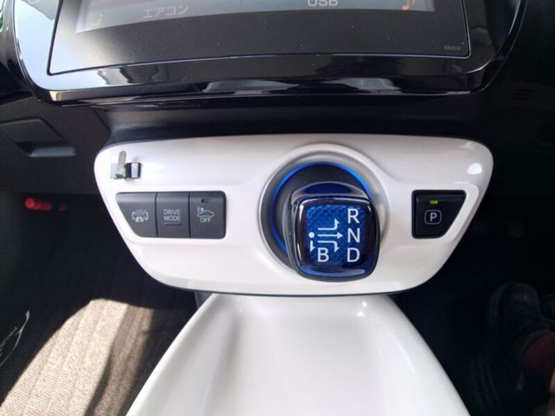 PRIUS PHV