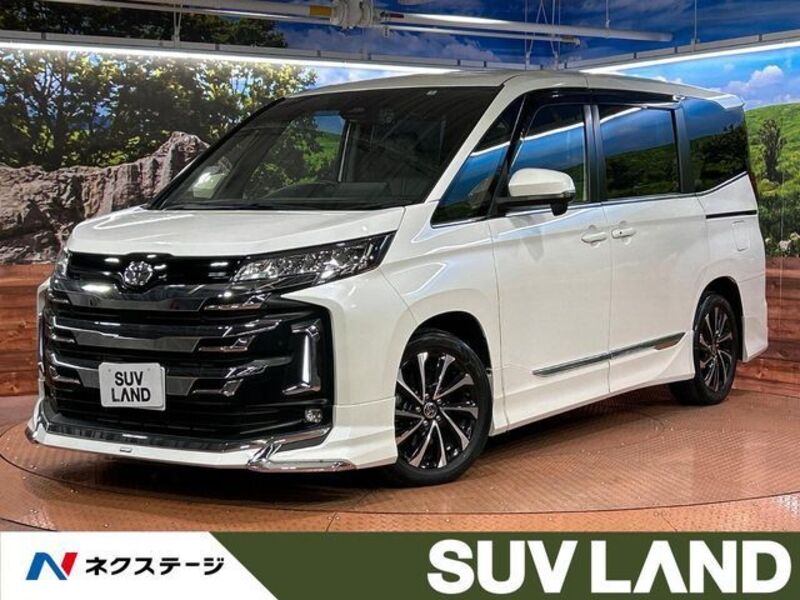 TOYOTA NOAH