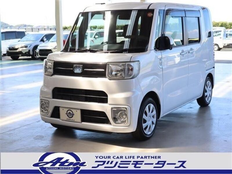 DAIHATSU WAKE