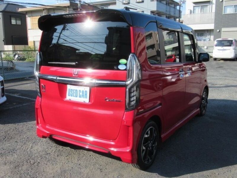 N BOX CUSTOM