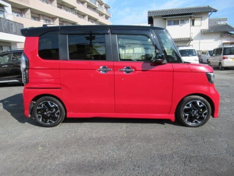 N BOX CUSTOM