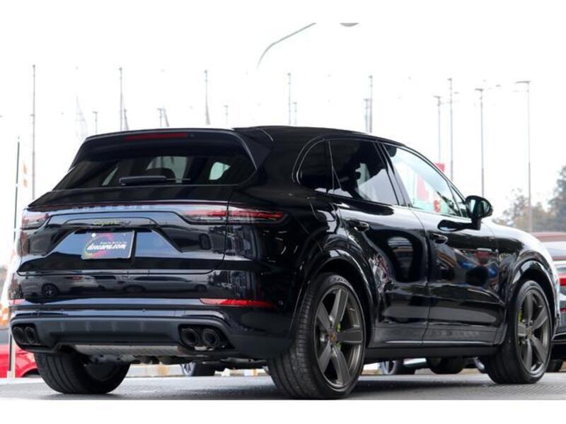 CAYENNE