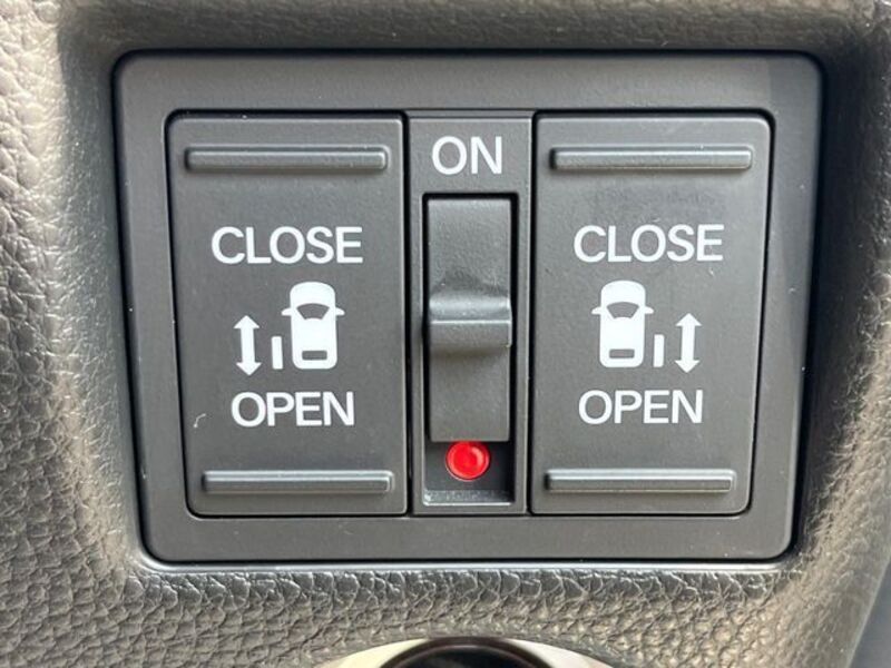 N BOX