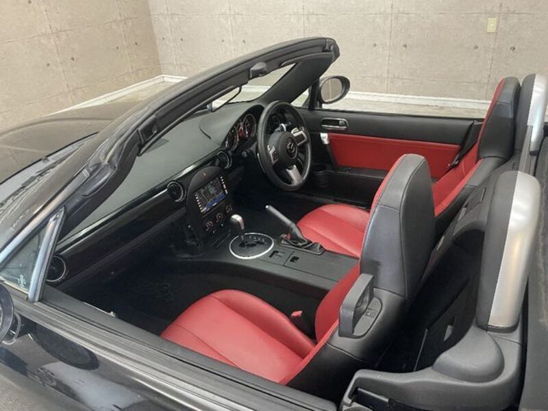 ROADSTER