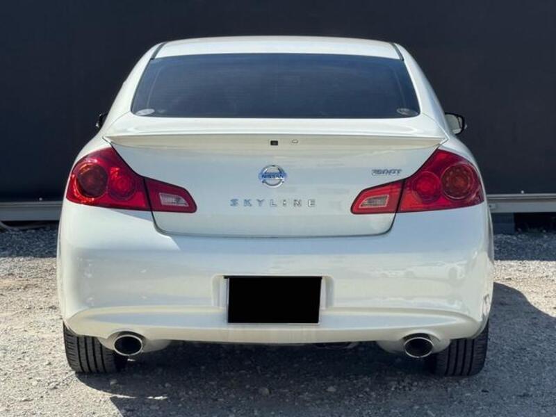 SKYLINE