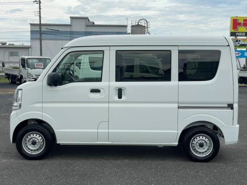 MINICAB VAN