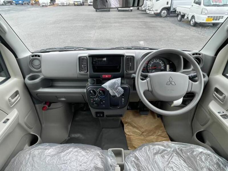 MINICAB VAN